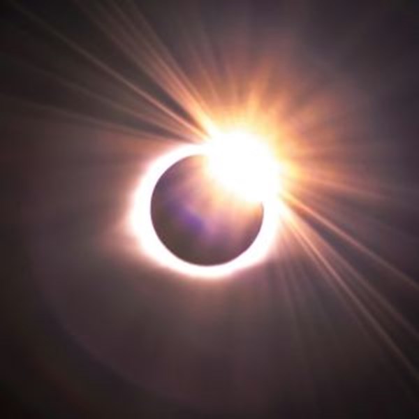 Total Solar Eclipse is coming and so are airport disruptions.